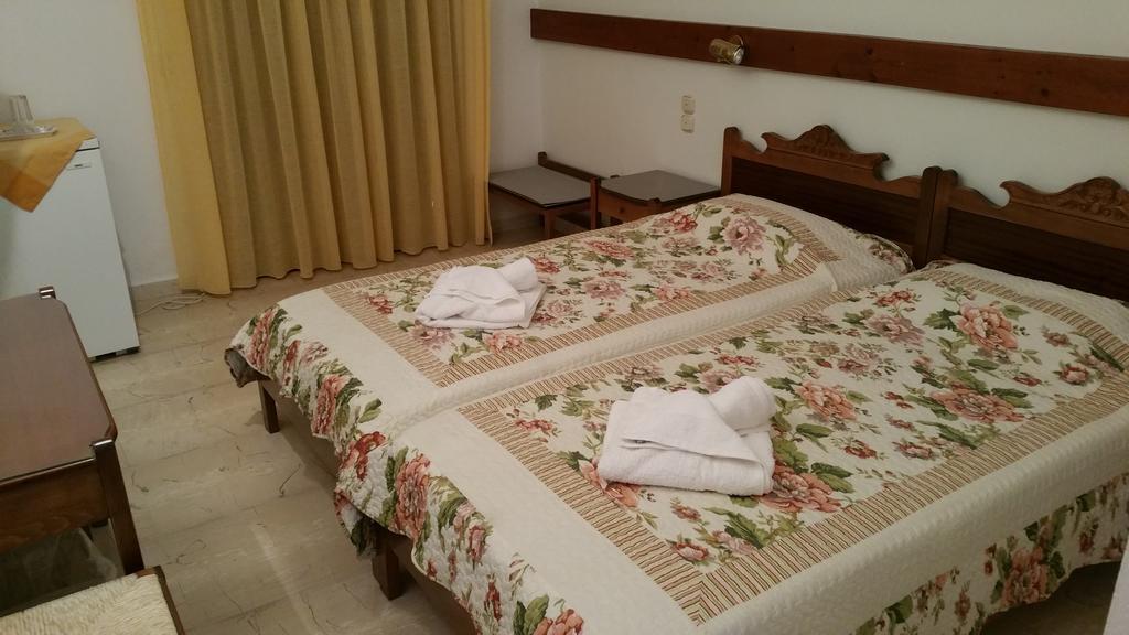 Ocean View Hotel Kamari  Room photo