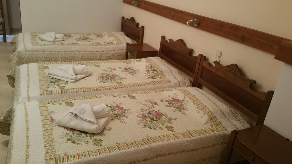Ocean View Hotel Kamari  Room photo