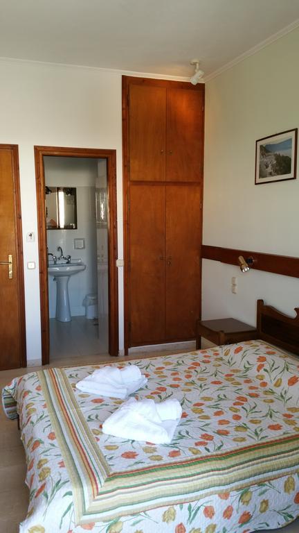 Ocean View Hotel Kamari  Room photo