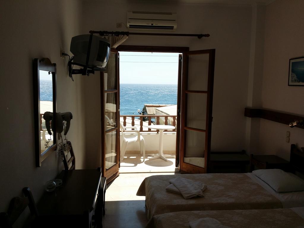Ocean View Hotel Kamari  Exterior photo